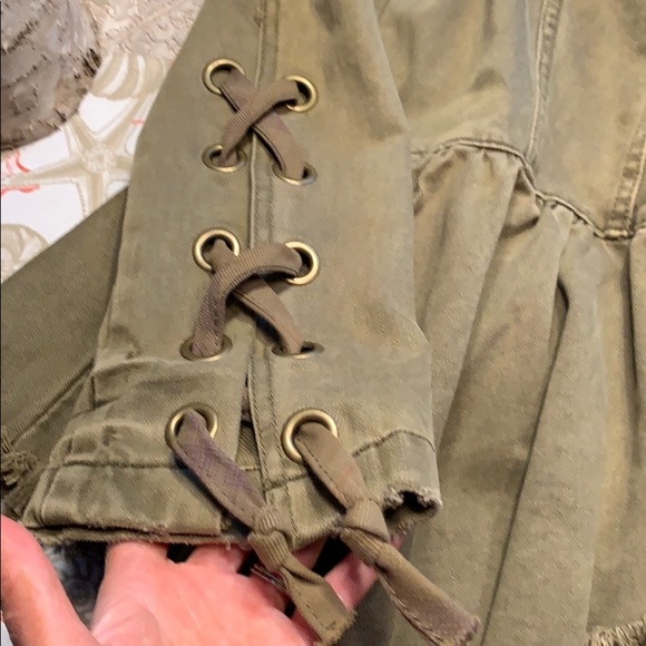 Free people raw edge Jacket size medium - Picture 6 of 10